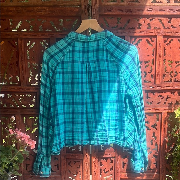 Urban Outfitters BDG Teal Striped Button-Up Shirt - Picture 4 of 4